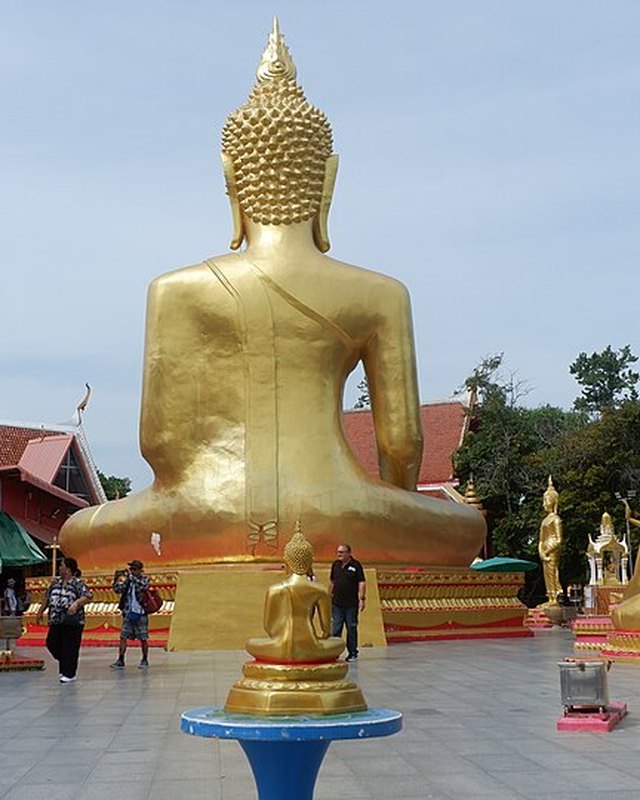 大佛寺（Wat Phra Yai），The Twin Tower 附近景点，中天，芭堤雅
